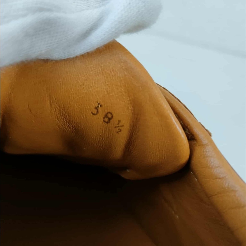 Hermes Unisex Sneakers - Picture 9 of 12